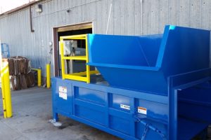 Dry waste compactor
