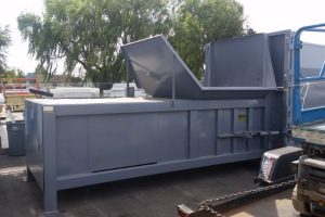 Dry waste compactor