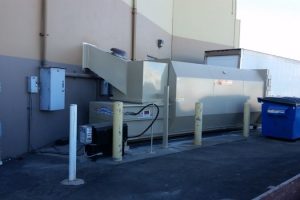 Dry waste compactor