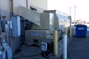 Dry waste compactor